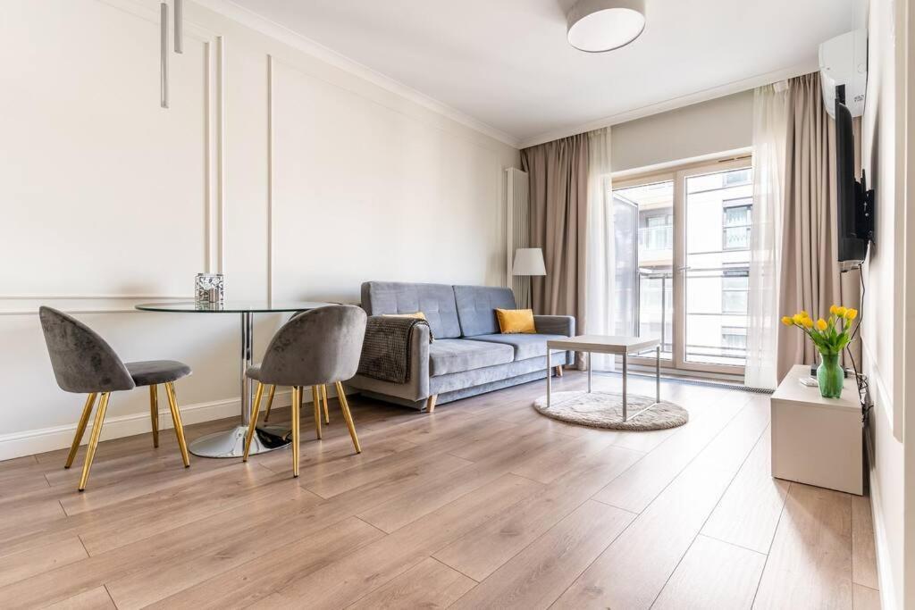 Golden Apartments -City Center - Mennica Residence Warschau Exterior foto